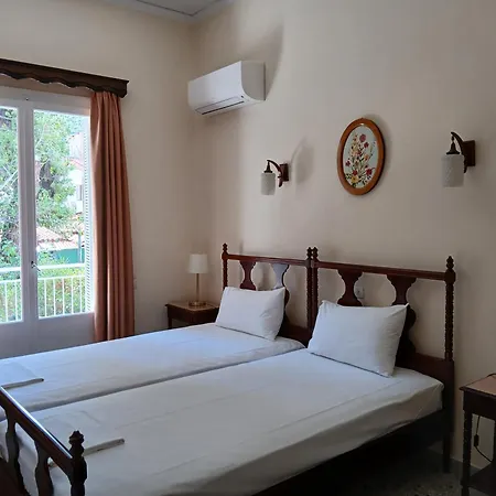 Oda ve Kahvaltı Alkistis 3*